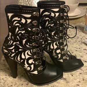 BLACK&WHITE BALMAIN BOOTIES